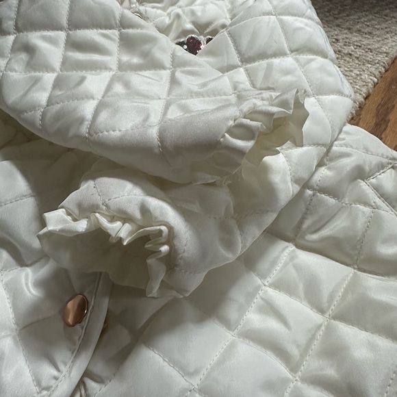 Disney White Quilted Puffer Jacket with Character Patch - Picture 4 of 6